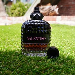 Valentino Born In Roma Cologne