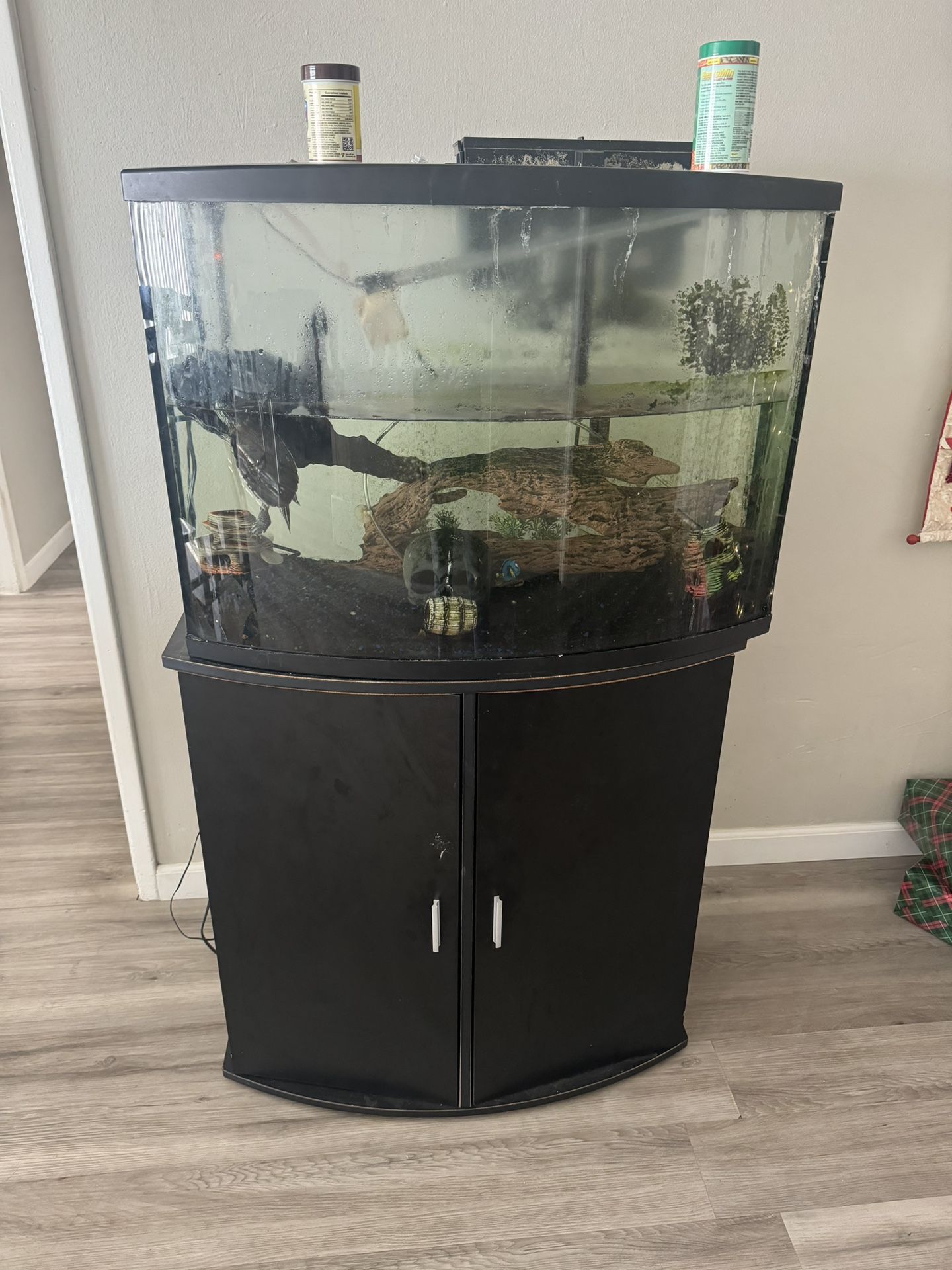 Free Fish Tank for Sale in Upland, CA OfferUp