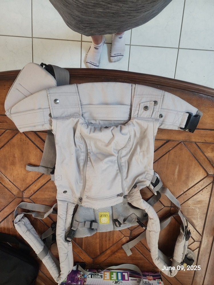 Lilly Baby Carrier 