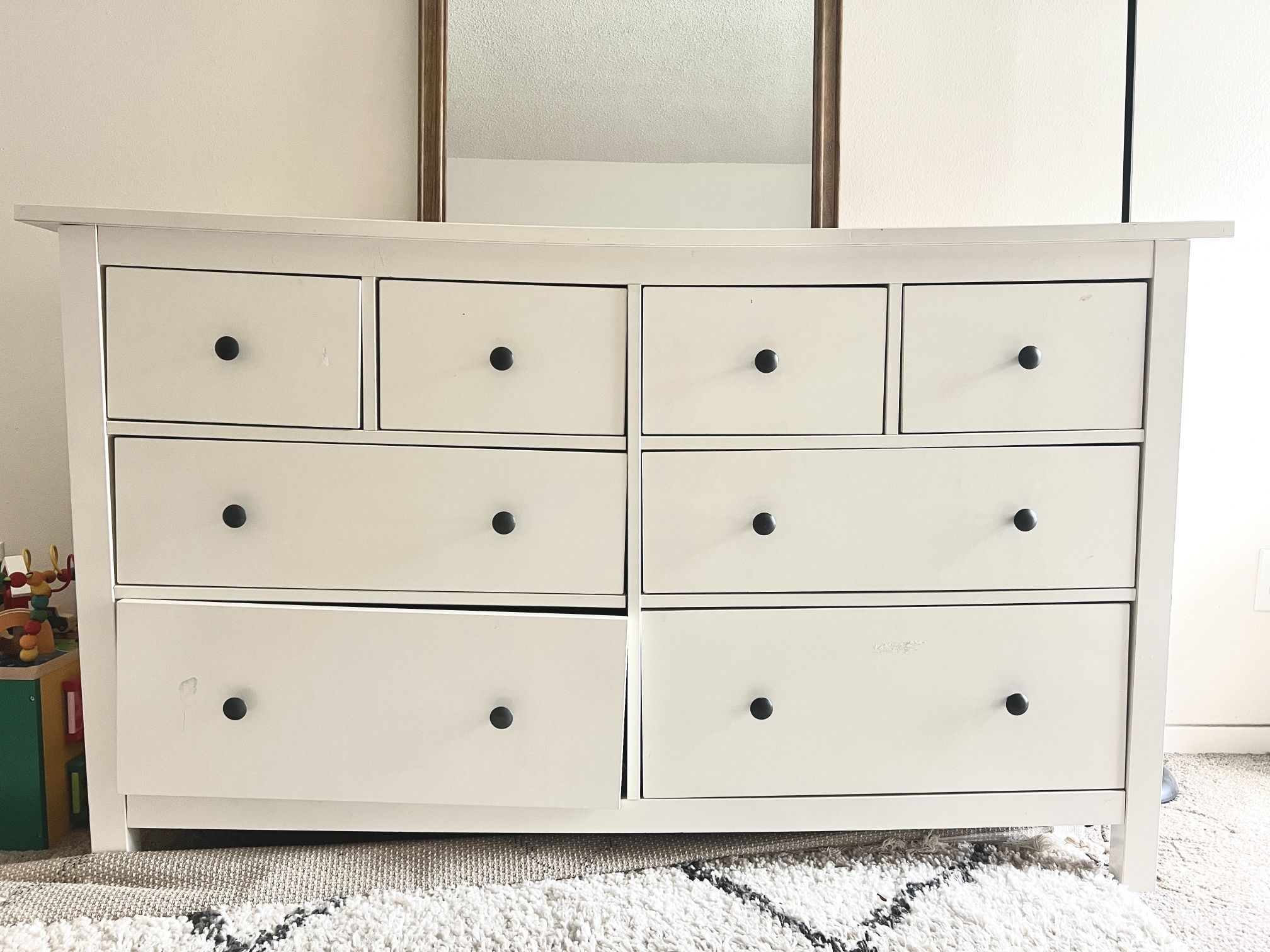 Ikea Hemnes Dresser - 8 Drawers White Gloss