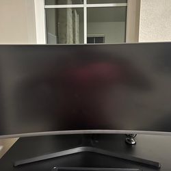 34 Inch Samsung Curved Monitor (Like new)