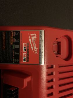 M18/12 Charger