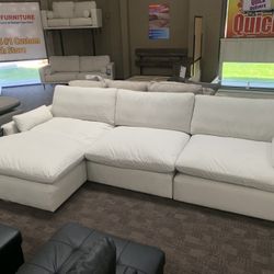 White Cloud Sectional 