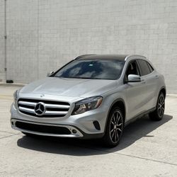 2017 Mercedes Benz GLA250 