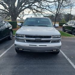 2005 Chevy Suburban 1500 2wd 