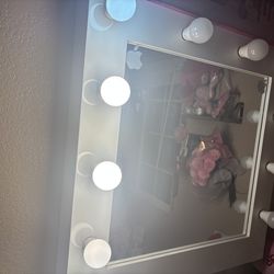 Make up vanity
