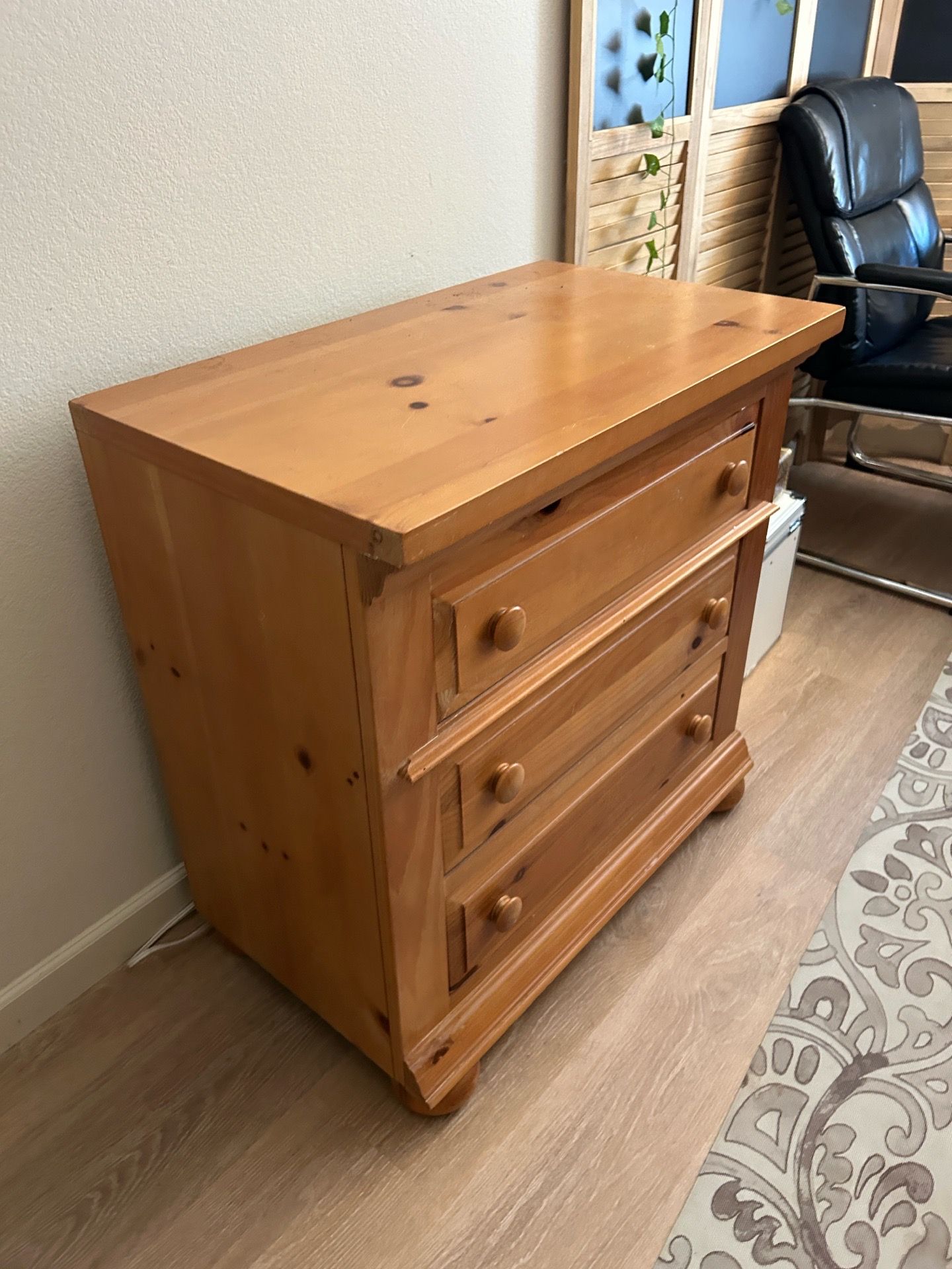 Dresser