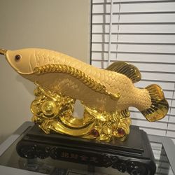 Gold Arowana Fish Statue 