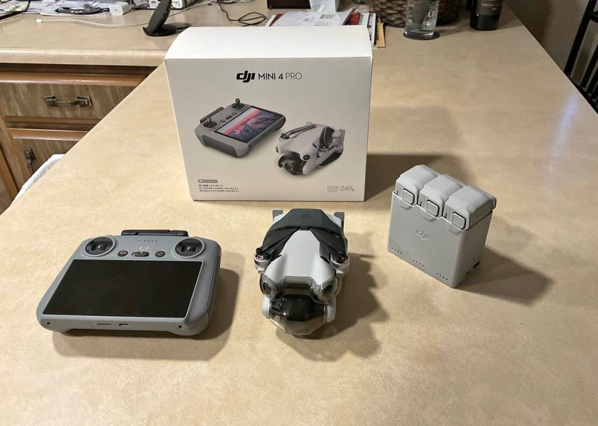Dji Mini 4 Pro Fly More Combo 