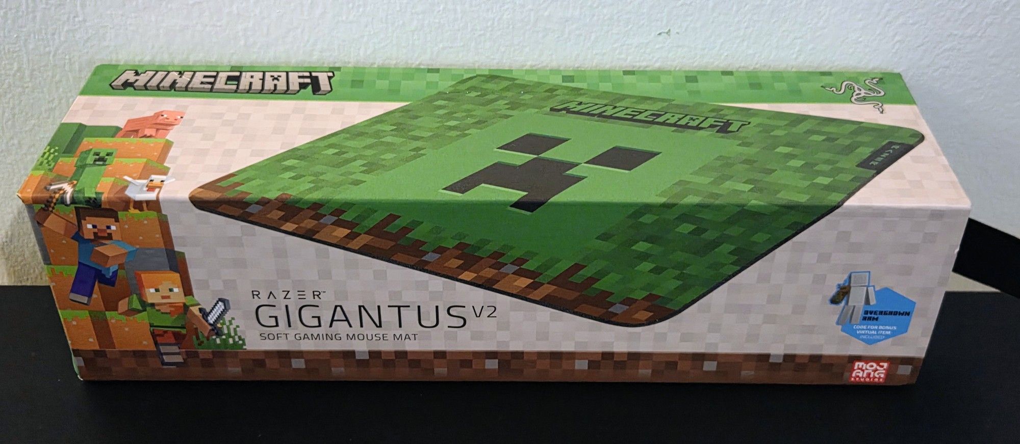 Mincreaft Razer Gigantus V2 Gaming Mouse Pad New & Sealed