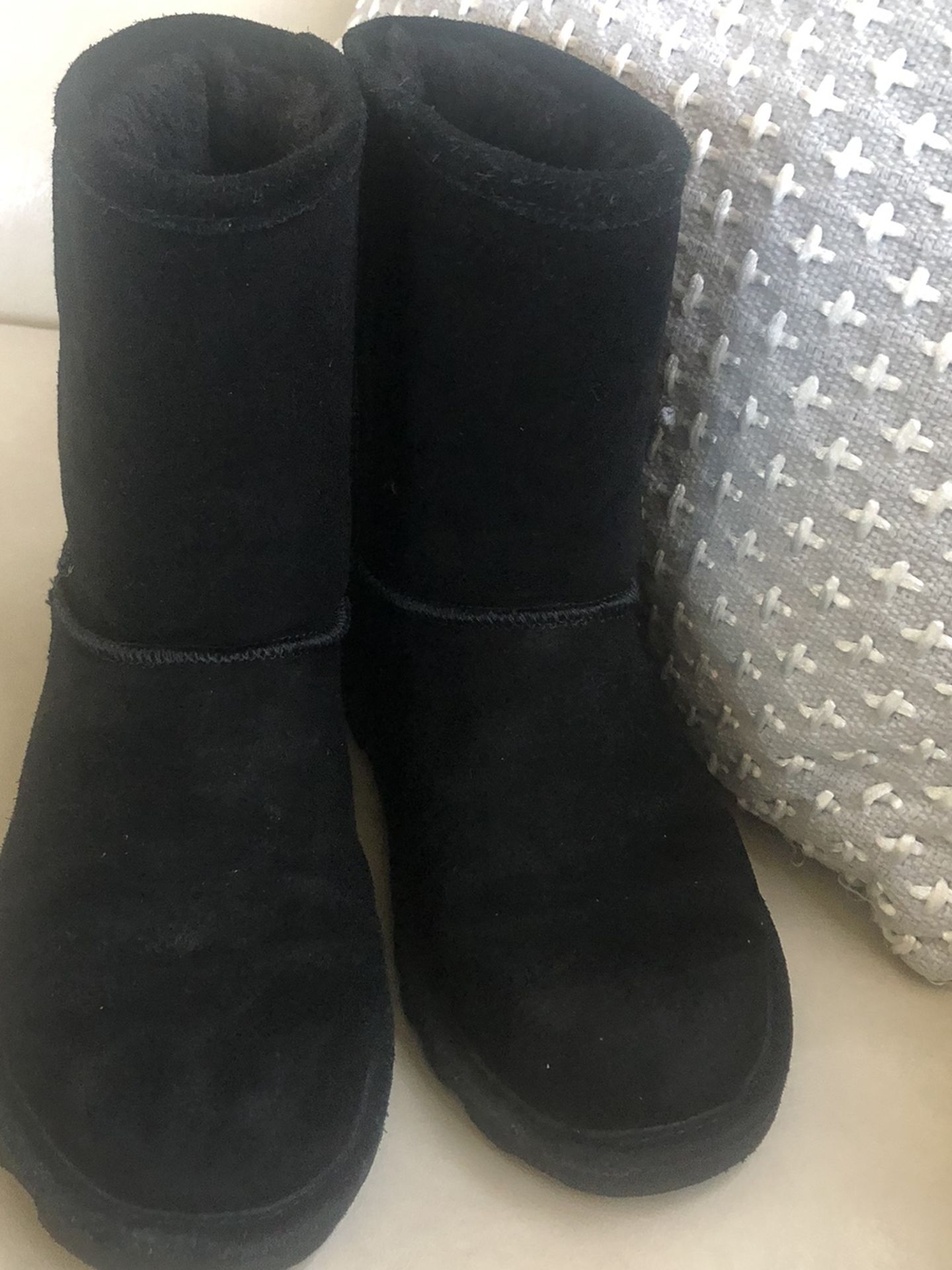 Girls Size 4 BearPaw Boots