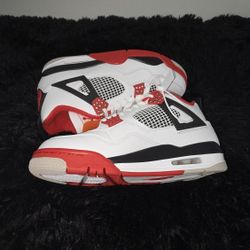 Air Jordan 4 Retro 