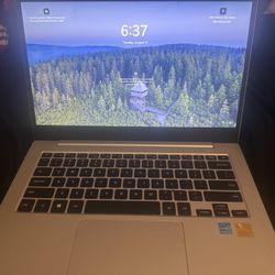 Laptop 
