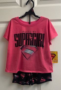 Brand new Girls Super-Girl jersey top & short sleepwear size 6-6X