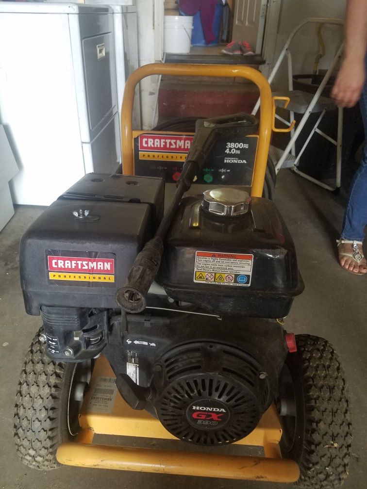 Craftsman Professional Pressure Washer 3800PSI 4.0GPM Honda Powered