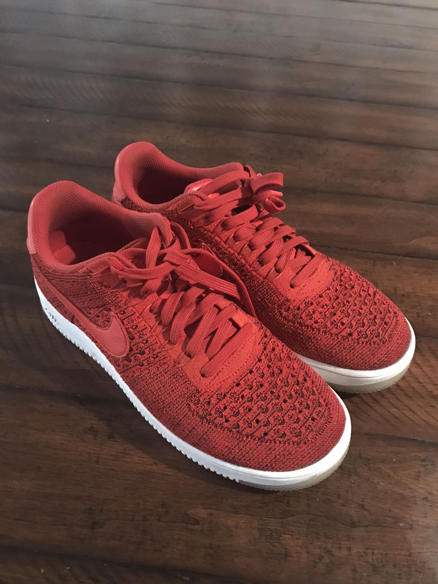 Nike Air Force 1 Low Flyknit (Red) Size Men’s 10.5