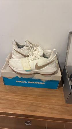 Paul George basketball shoes