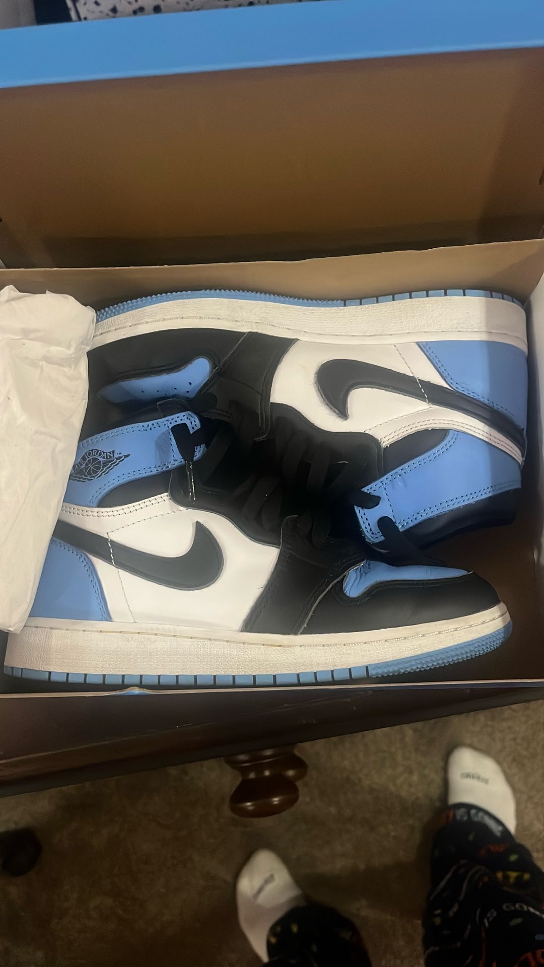 Air Jordan 1 Retro UNC