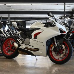2021 DUCATI PANIGALE V2