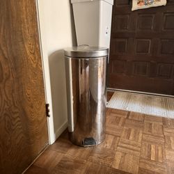 Stainless steel kitchen trash can 6.6 gl
