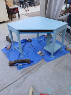 corner desk