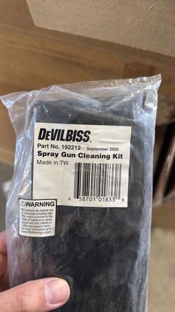 Spray gun cleaning kit