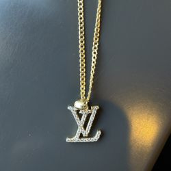 Gold Chain W LV Pendant 