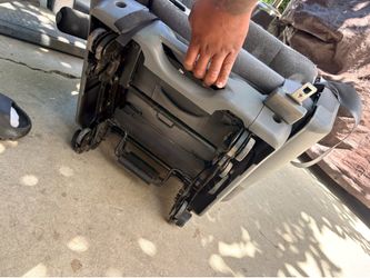 Kia seats
