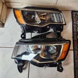 2018 JEEP GRAND CHEROKEE PAIR OF HEADLIGHTS