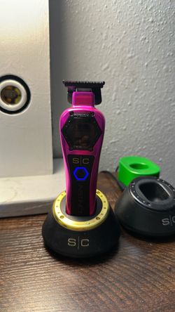 StyleCraft Instinct Professional Hair Trimmer comes with everything in box slightly used great trimmers for designs and overall use