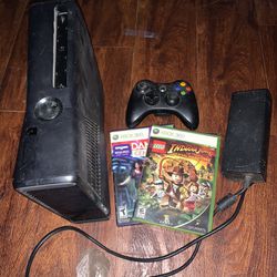 XBOX 360 Console and Game Bundle