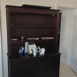 Armoire/Dresser