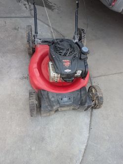 Yard Machines Gas Push Lawn Mower