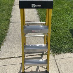 Bauer 4ft Ladder