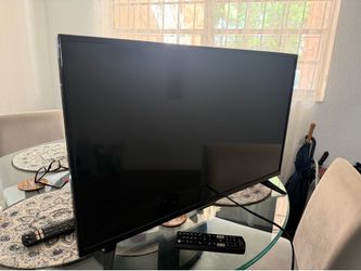 32 LED TV Black Model NS-32D220NA18