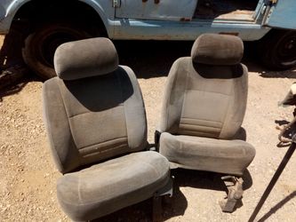 Ford 170 six inline..seats