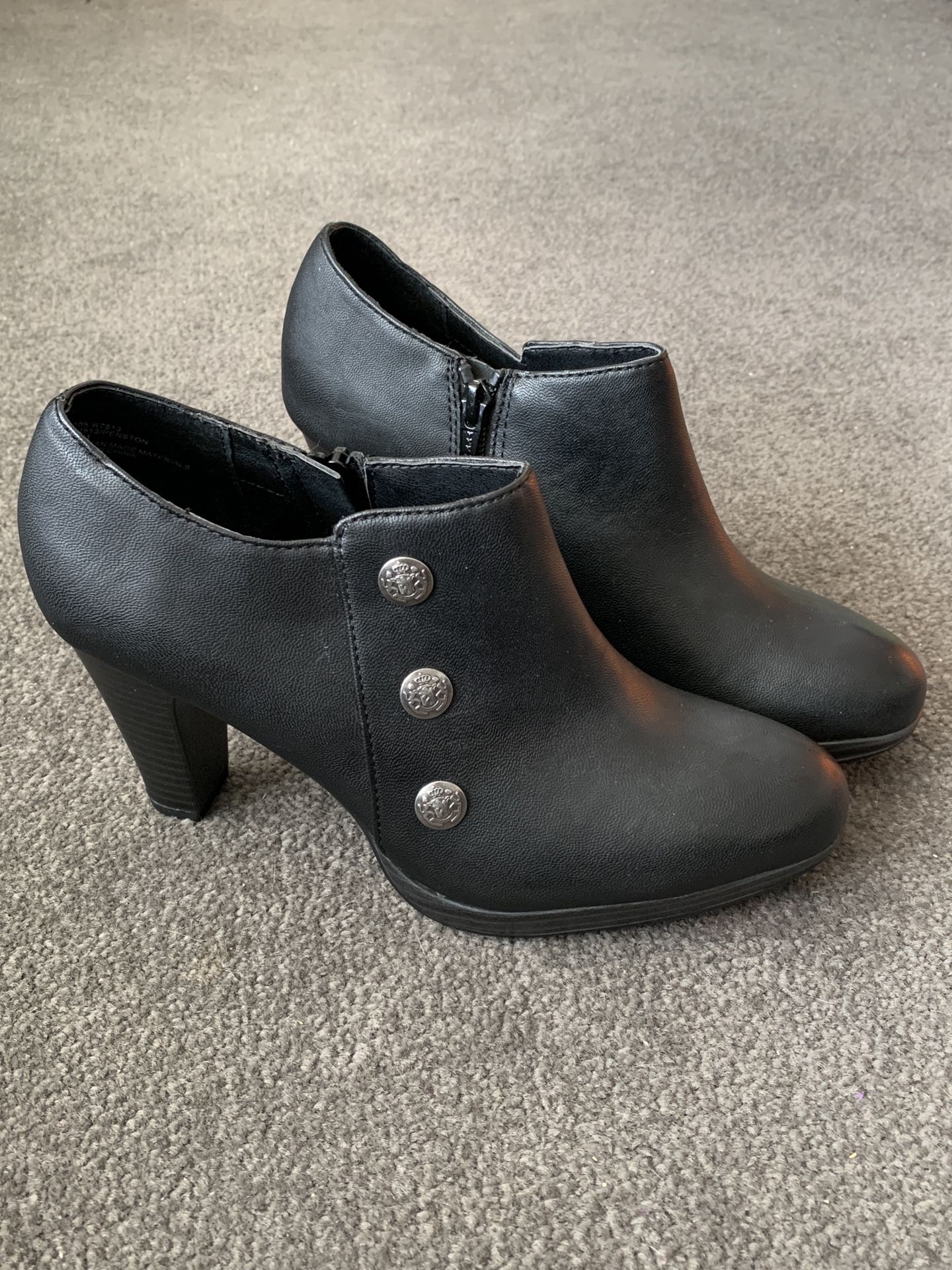 Women’s Ankle Booties Rialto