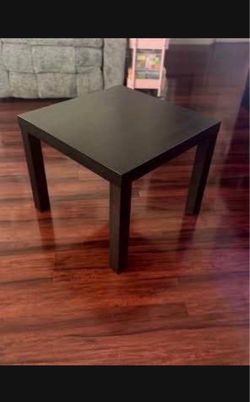 IKEA Lack Side Table. Dimensions: (WxDxH): 22 x 22 x 18 in. Pick Up in Van Nuys CA