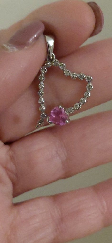 3 brand new necklace pendant $20