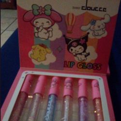 4 Sanrio Chracter Lip Glosses Sets