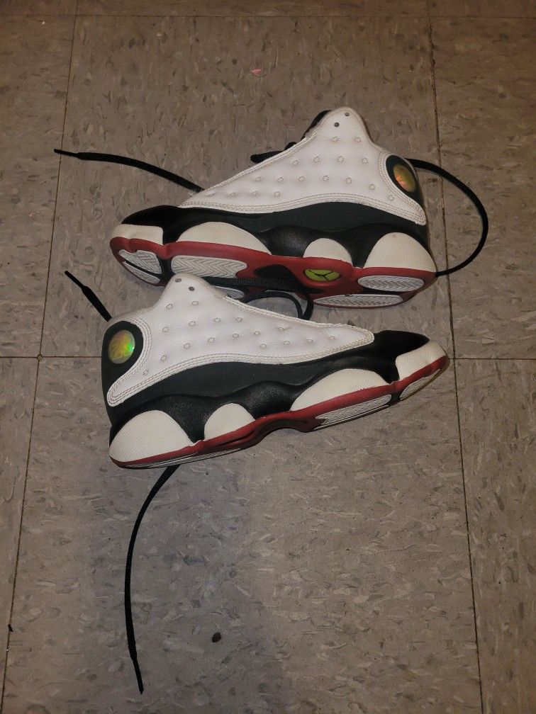 Jordan 13 Halogram Retro