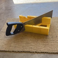 12 Inch Mitre Box With 14 Inch Back Saw