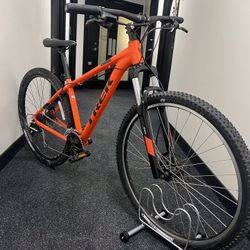 Trek Marlin 6 2nd Gen 29er 