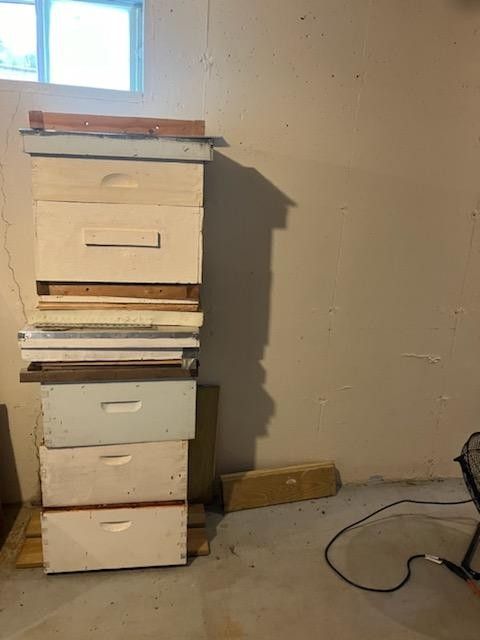 Used Beekeeping Equipment