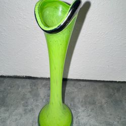 Tall Green Vase Art glasses 