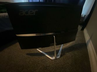 Acer 31.5” curved monitor 120 fps