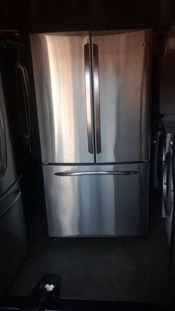 Refrigerador MARCA GE medida 35x71 Delivery Free