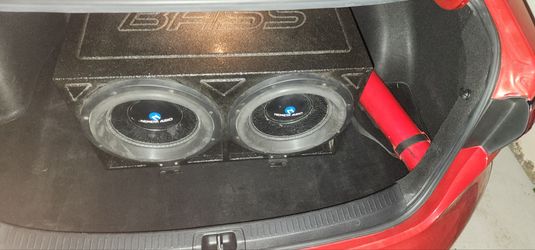 2 12 and box 500 watts each Nemisis