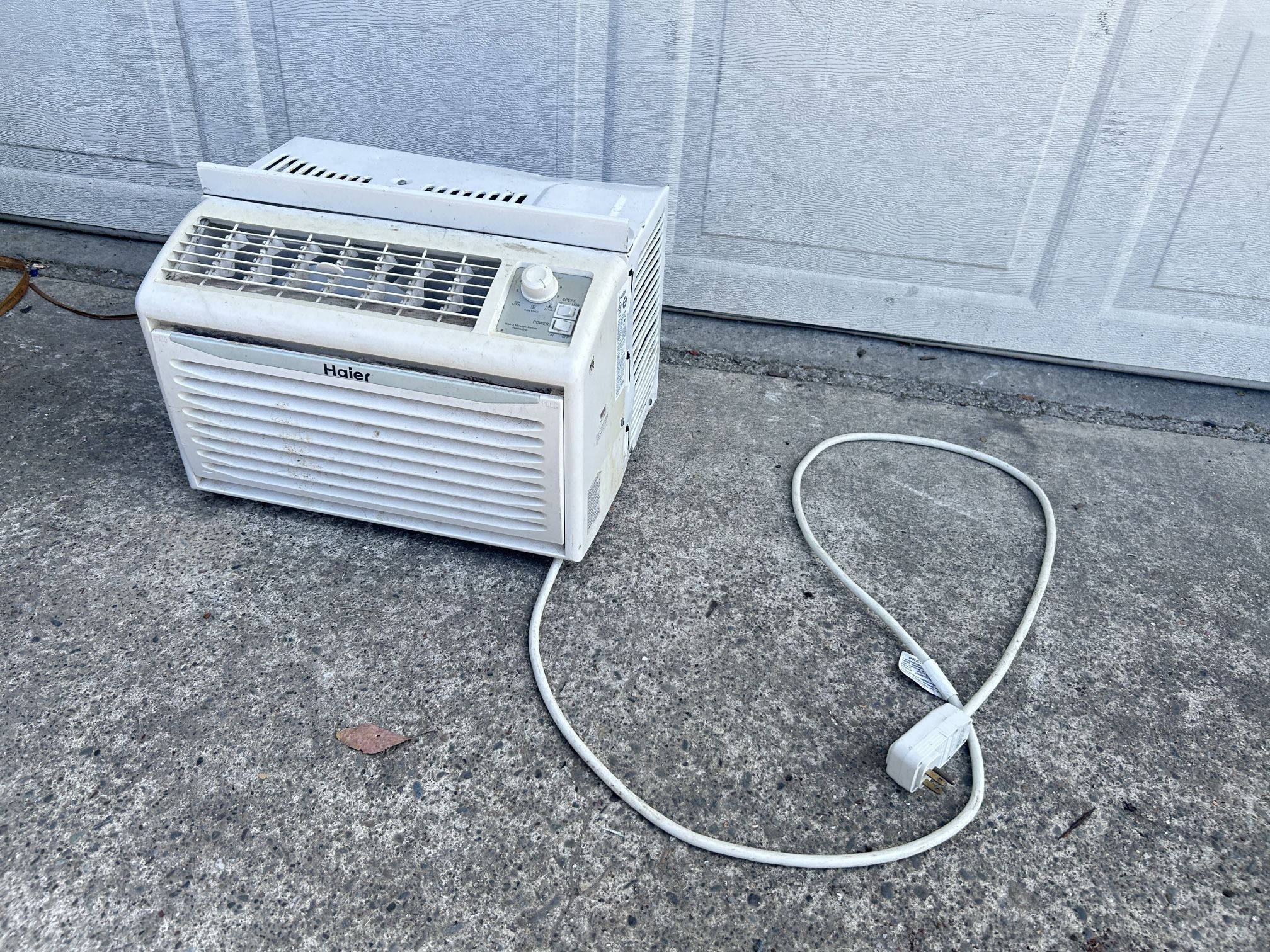 Small Window AC unit Needs Cleaning And New Filter