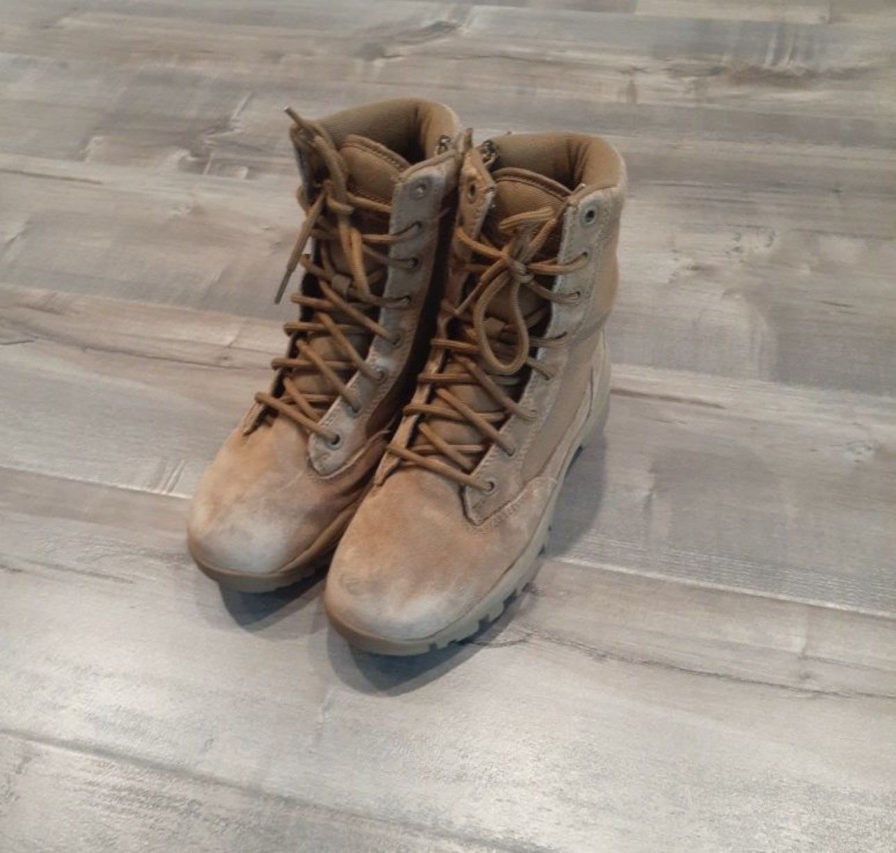 Womans RG Waterproof Hiking Boots Size 71/2